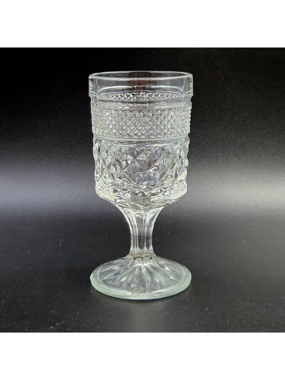 Anchor Hocking Wexford Set of 4 Criss-Cross Pattern Claret Wine - Picture 3 of 9